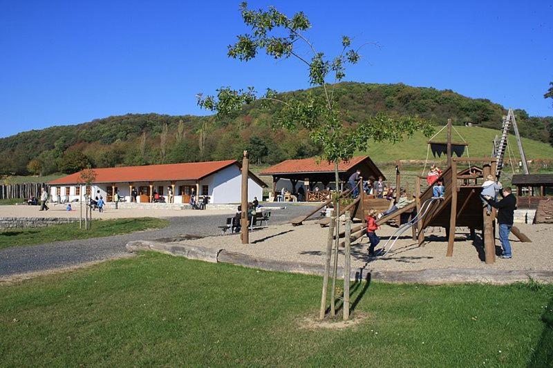 Ferienwohnung Neli Am Rhein Rheinbrohl Dış mekan fotoğraf