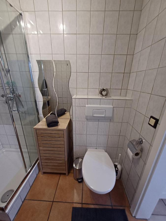 Ferienwohnung Neli Am Rhein Rheinbrohl Dış mekan fotoğraf